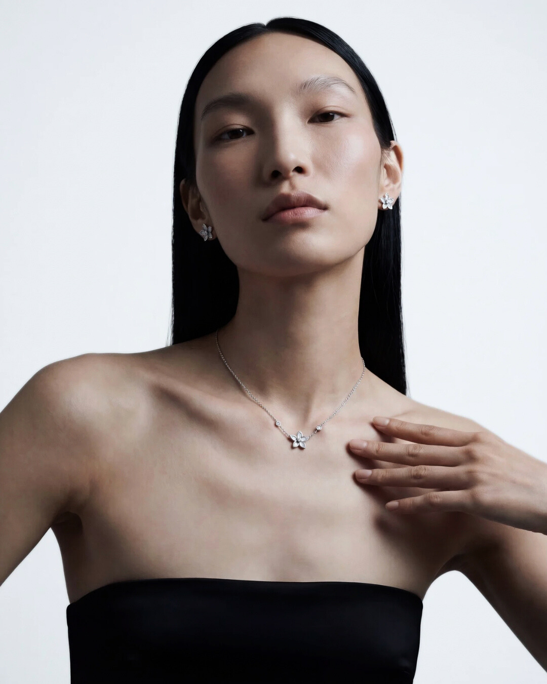 Fiorella Necklace