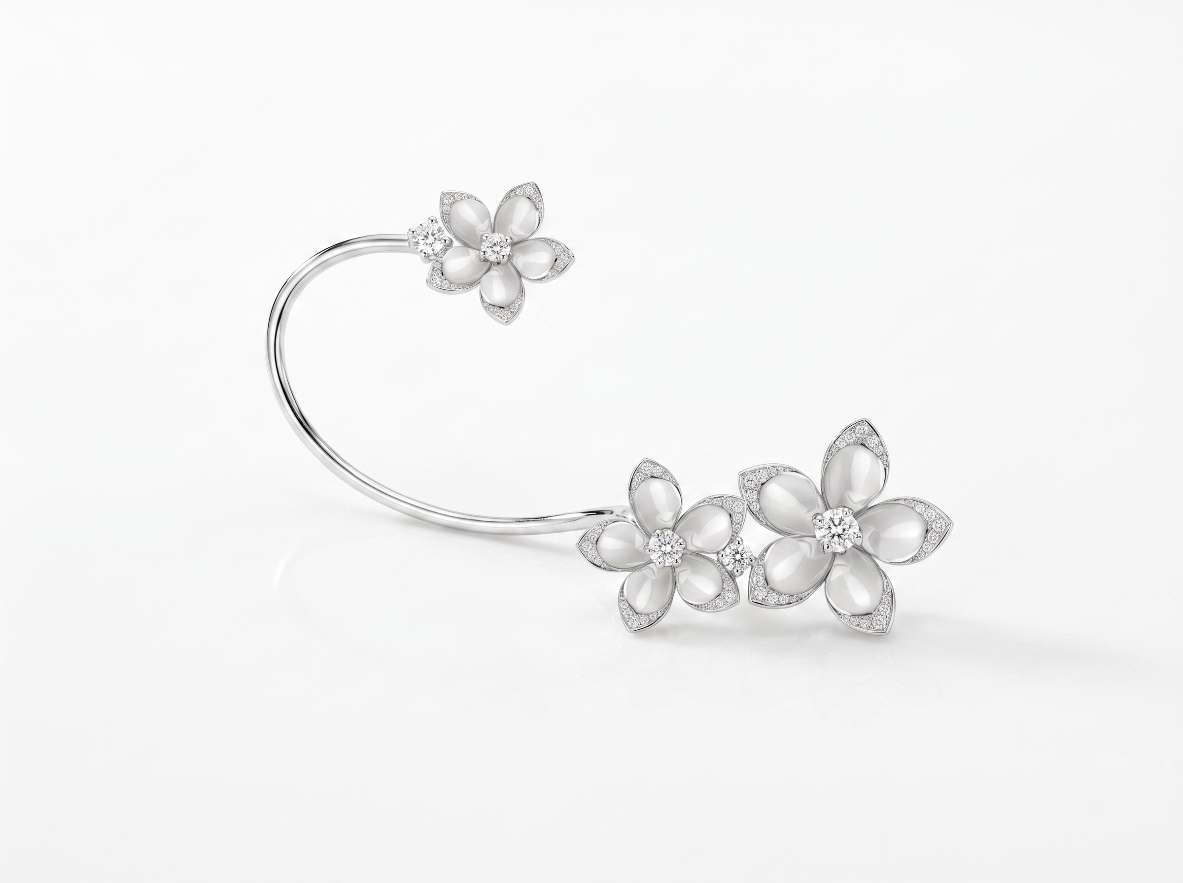 Aure Cuff Earring